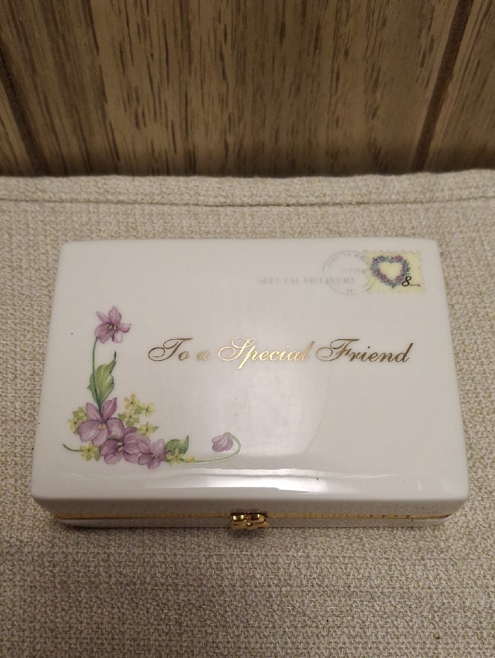 Ardleigh Elliott Music Box To A Special Friend Porcelain Trinket Plays Song